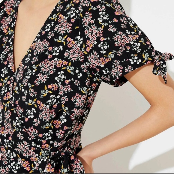 Ann Taylor Loft 0 Black Floral Wrap Romper Dress - Picture 2 of 14
